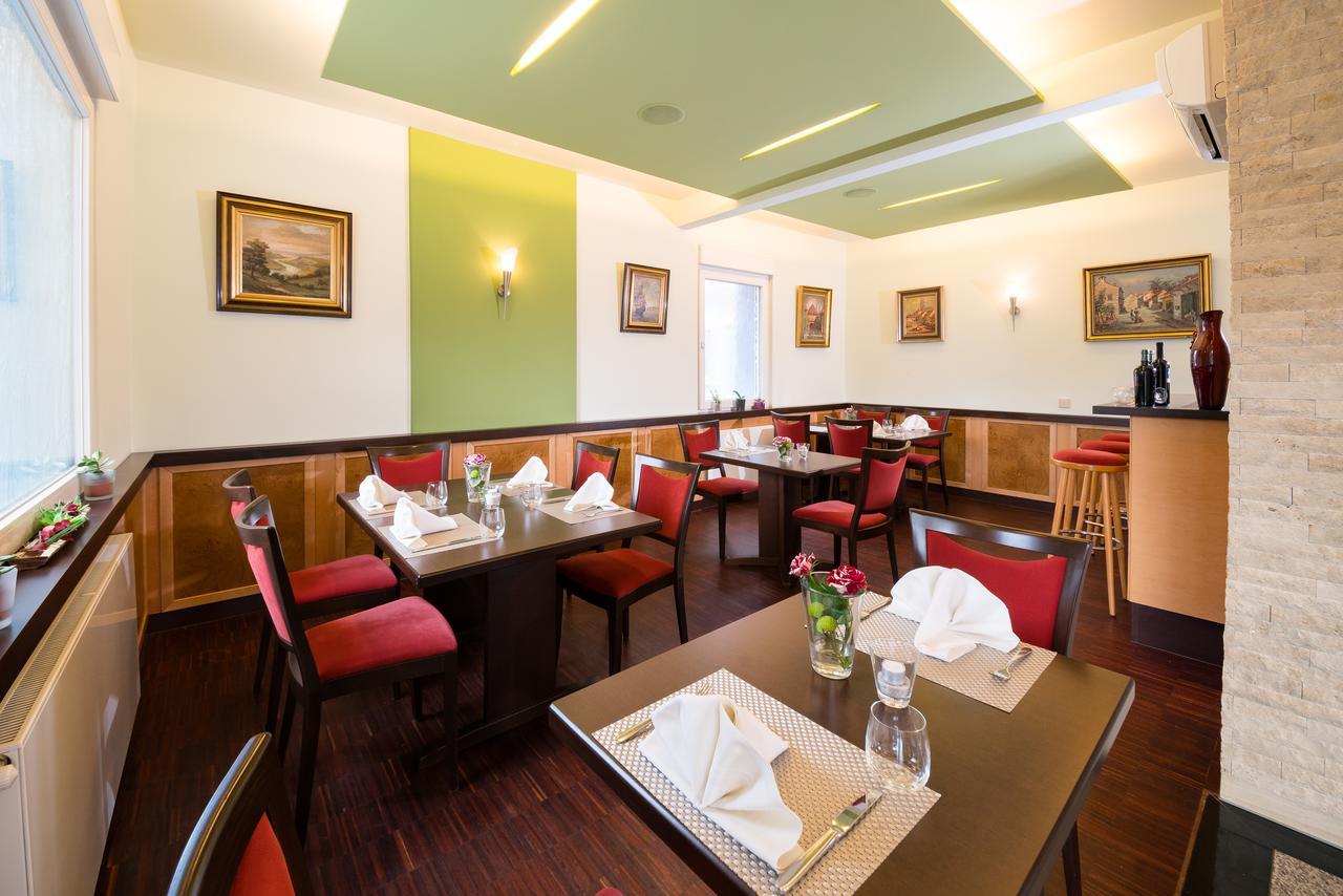 Hotel Restaurant Vater Rhein Вёрт-ам-Райн Экстерьер фото